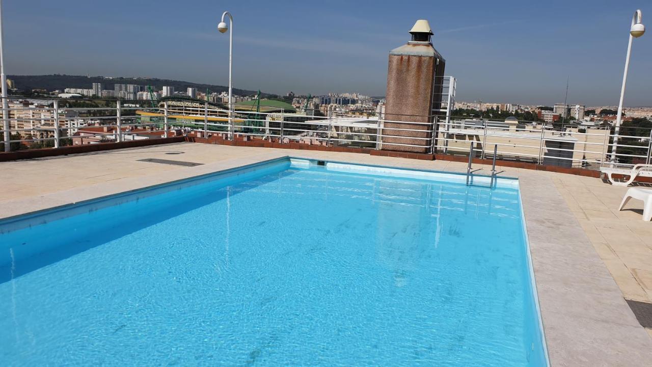 Apart Lisbon Pool Metro Garage Ngoại thất bức ảnh